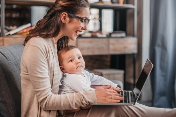 Top 12 Mom Blogs to Follow in 2019